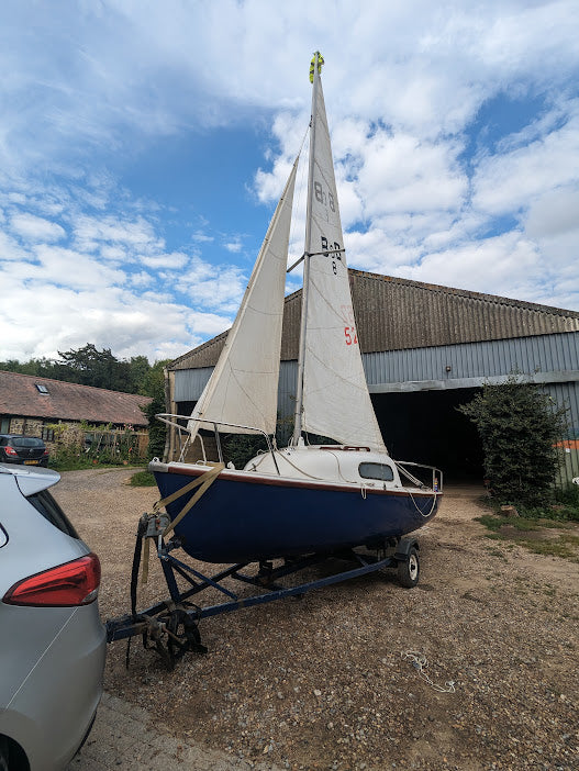 Cabin Sailing Boat - WESTERLY NIMROD